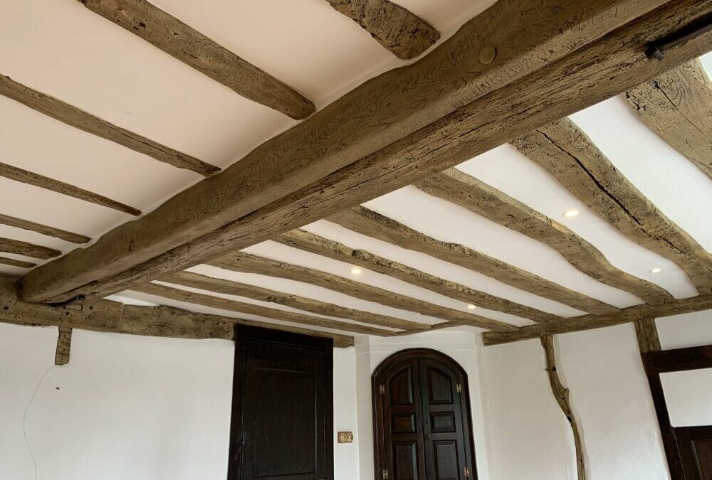 Beams Renovation: How to Restore and Refresh Timber Beams Safely